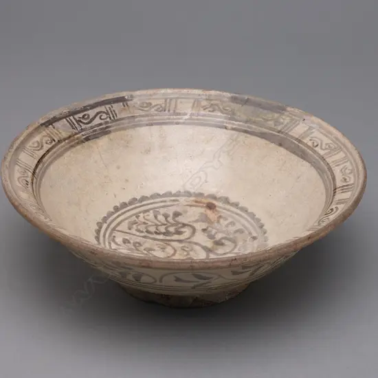 Stoneware bowl - Sawankhalok,